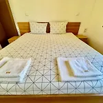 Tm House - Private Pensión 3*